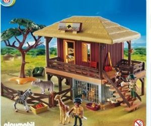 Wildlife Care Station by Playmobil