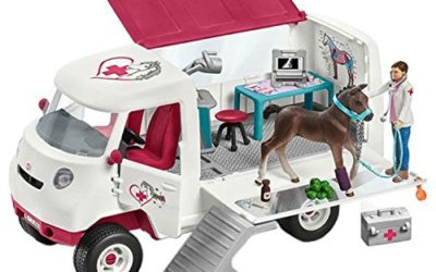 Mobile Vet With Hanoverian Foal by Schleich